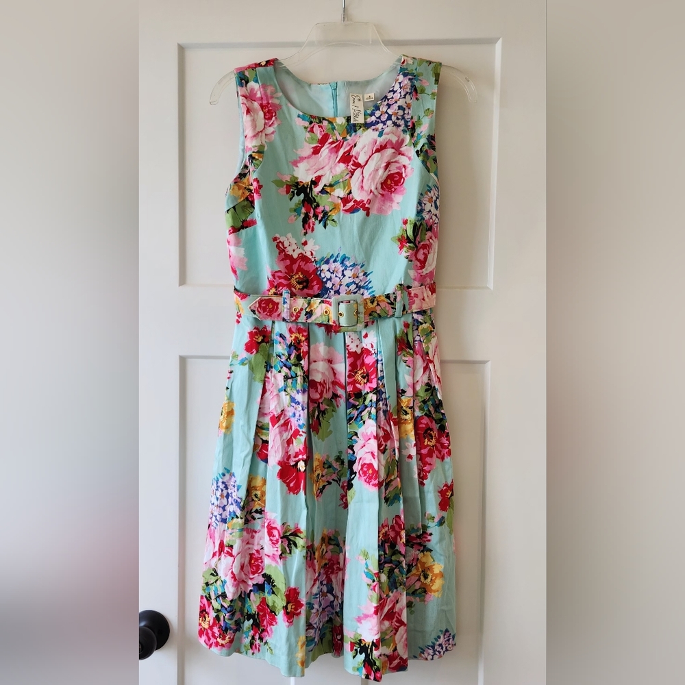 Emma & Michele Size 8 Dress